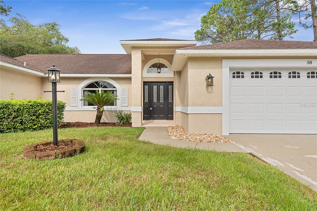 For Sale: $449,900 (3 beds, 2 baths, 1984 Square Feet)