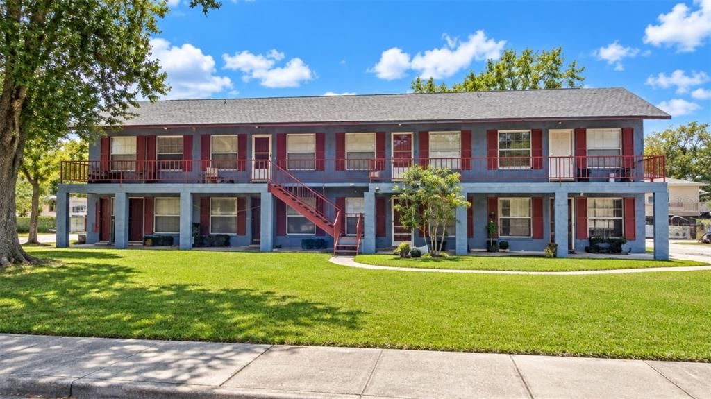 For Rent: $1,100 (1 beds, 1 baths, 715 Square Feet)