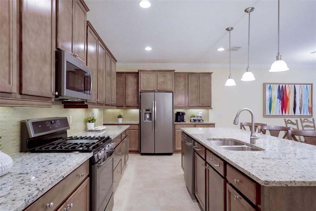En Venta: $455,000 (2 camas, 2 baños, 1932 Pies cuadrados)