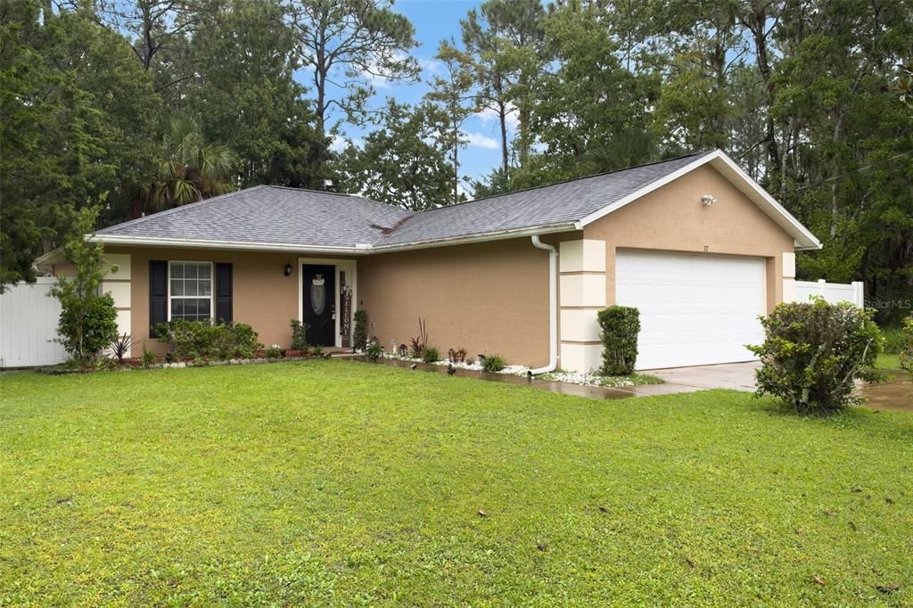 For Sale: $260,000 (3 beds, 2 baths, 1143 Square Feet)