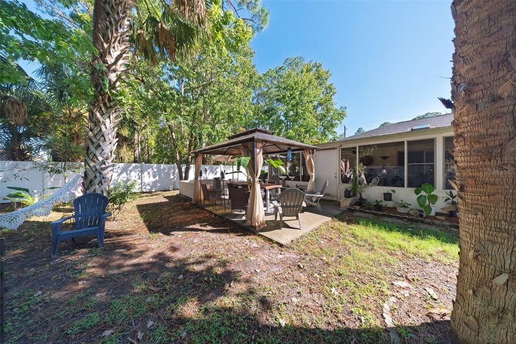 For Sale: $260,000 (3 beds, 2 baths, 1143 Square Feet)