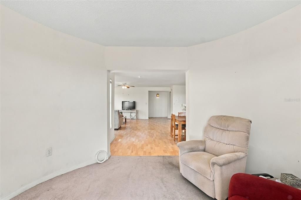 En Venta: $149,000 (2 camas, 2 baños, 1140 Pies cuadrados)