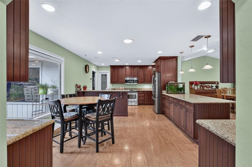На продажу: $479,000 (3 спален, 3 ванн, 3093 Квадратных фут)