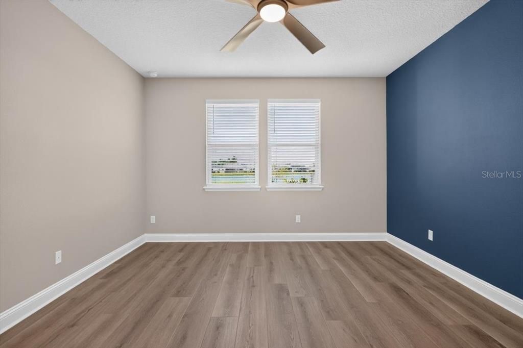 For Rent: $2,400 (3 beds, 2 baths, 1707 Square Feet)