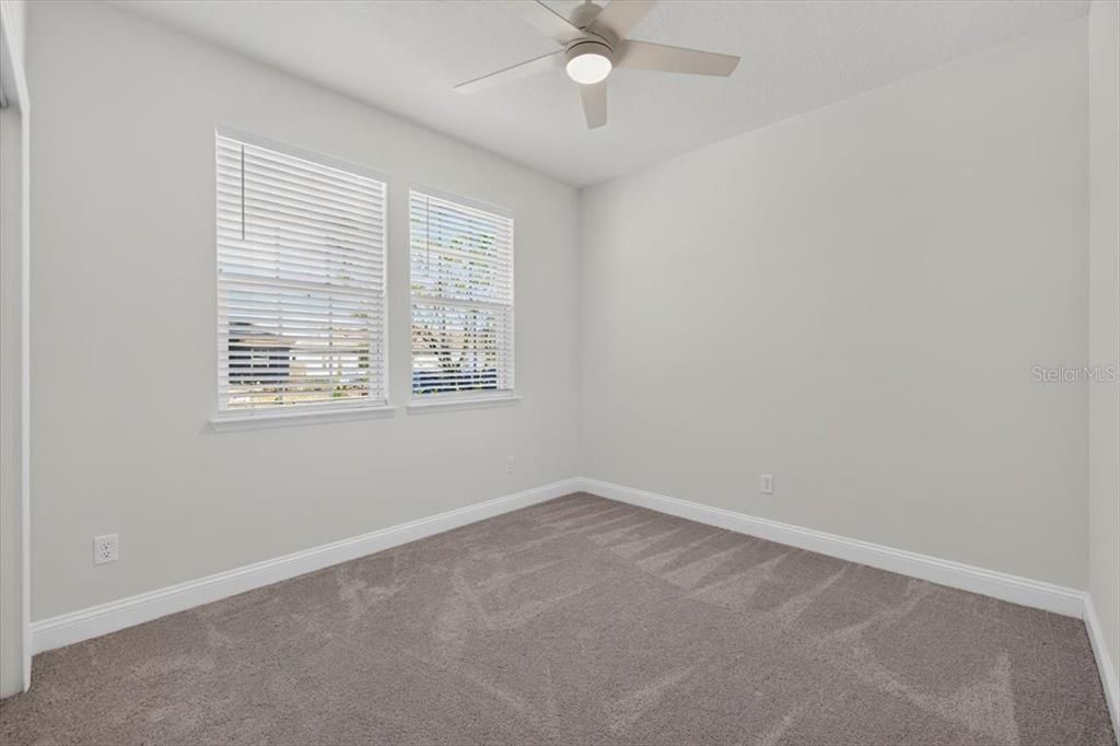 For Rent: $2,400 (3 beds, 2 baths, 1707 Square Feet)