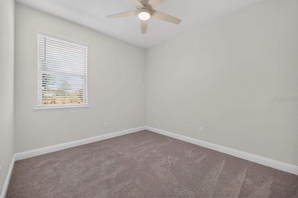 For Rent: $2,400 (3 beds, 2 baths, 1707 Square Feet)