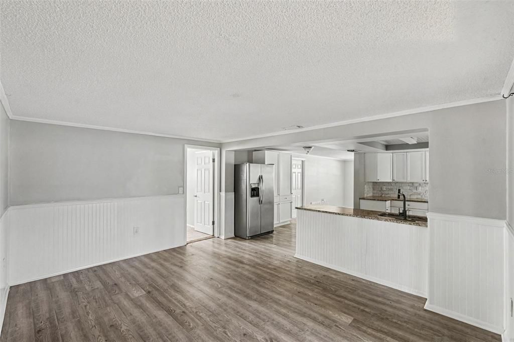 На продажу: $259,900 (3 спален, 2 ванн, 1358 Квадратных фут)