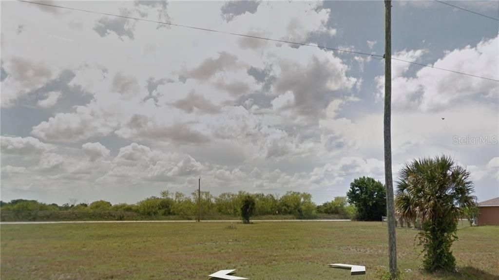 待售: $44,000 (0.23 acres)