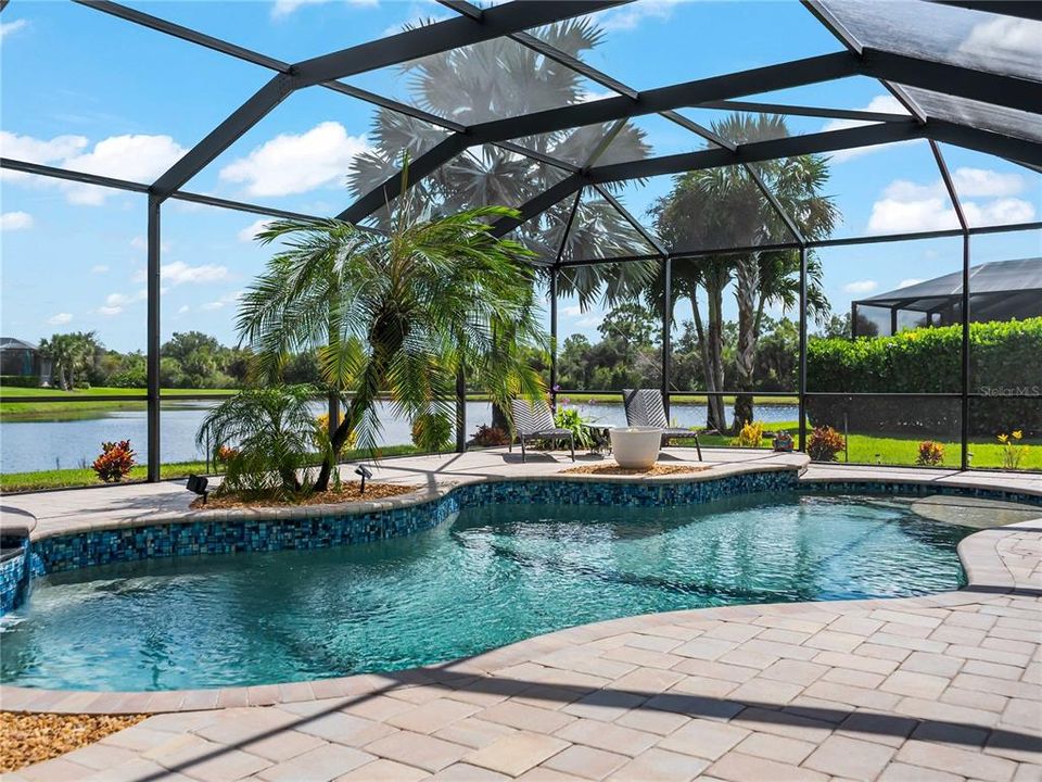 En Venta: $999,000 (4 camas, 4 baños, 3704 Pies cuadrados)
