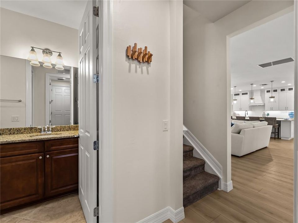 En Venta: $999,000 (4 camas, 4 baños, 3704 Pies cuadrados)