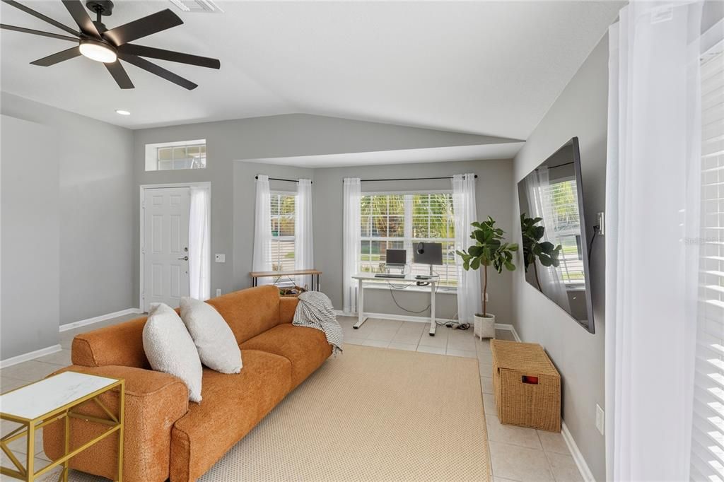 En Venta: $370,000 (3 camas, 2 baños, 1871 Pies cuadrados)