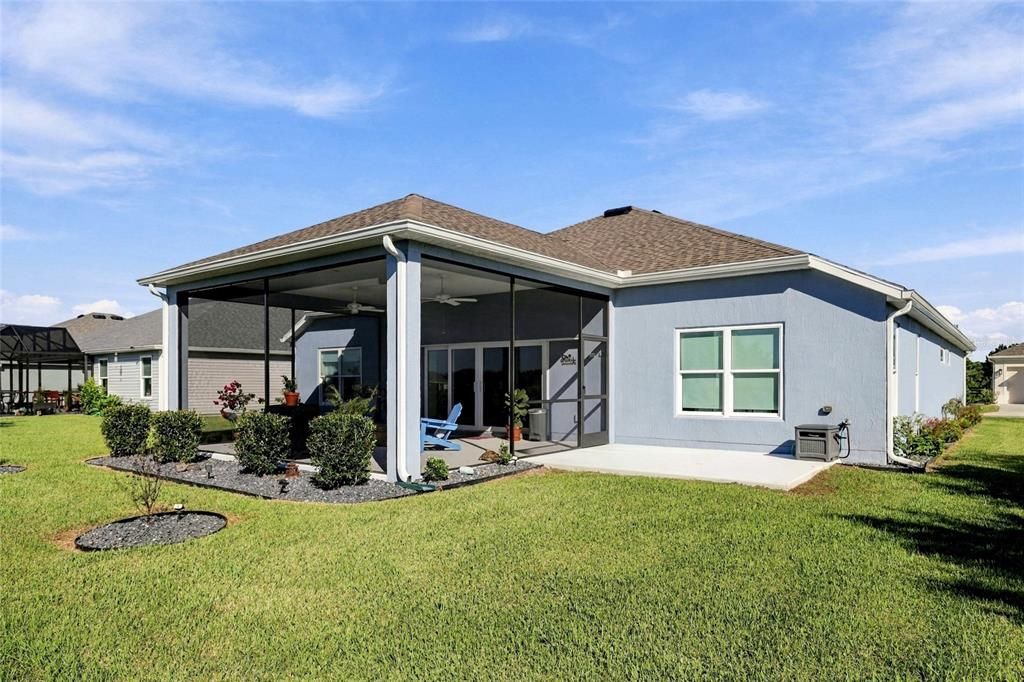 For Sale: $730,000 (3 beds, 3 baths, 2281 Square Feet)