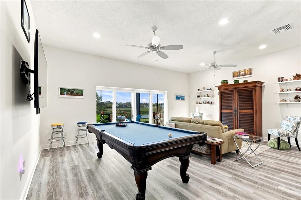 For Sale: $730,000 (3 beds, 3 baths, 2281 Square Feet)