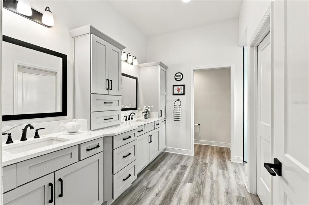 For Sale: $730,000 (3 beds, 3 baths, 2281 Square Feet)