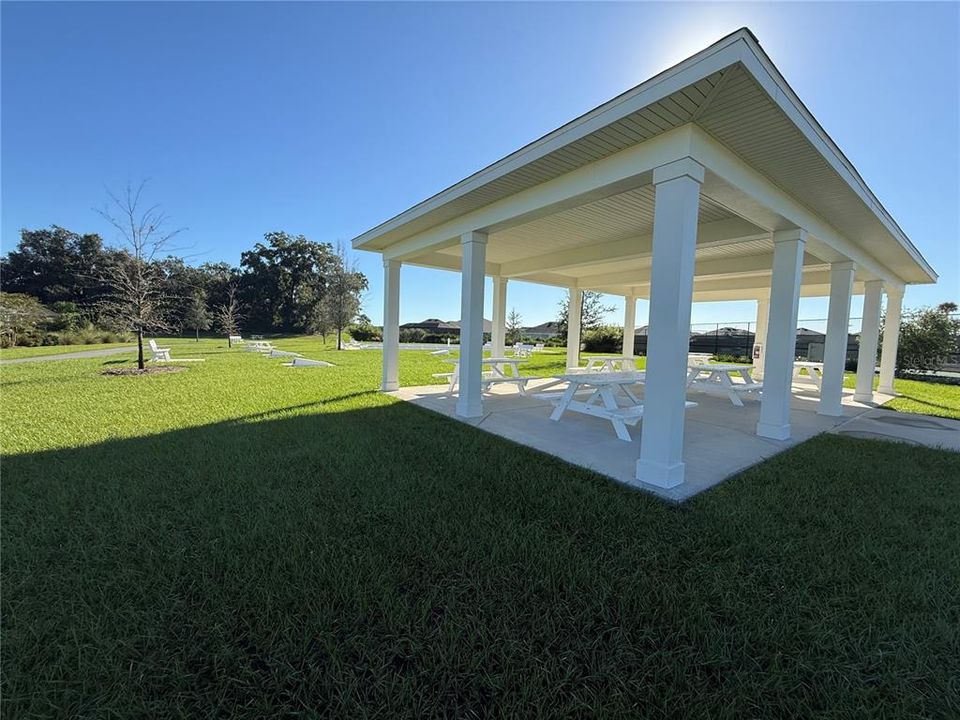 For Sale: $730,000 (3 beds, 3 baths, 2281 Square Feet)