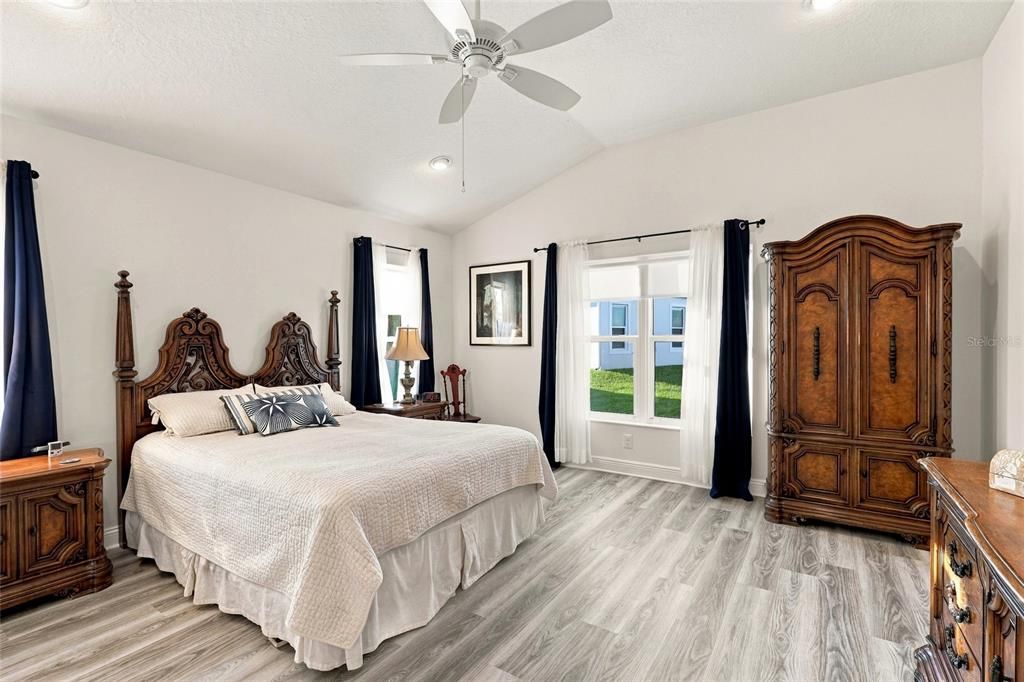 For Sale: $730,000 (3 beds, 3 baths, 2281 Square Feet)