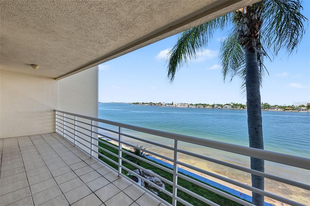 En Venta: $529,000 (2 camas, 2 baños, 1135 Pies cuadrados)