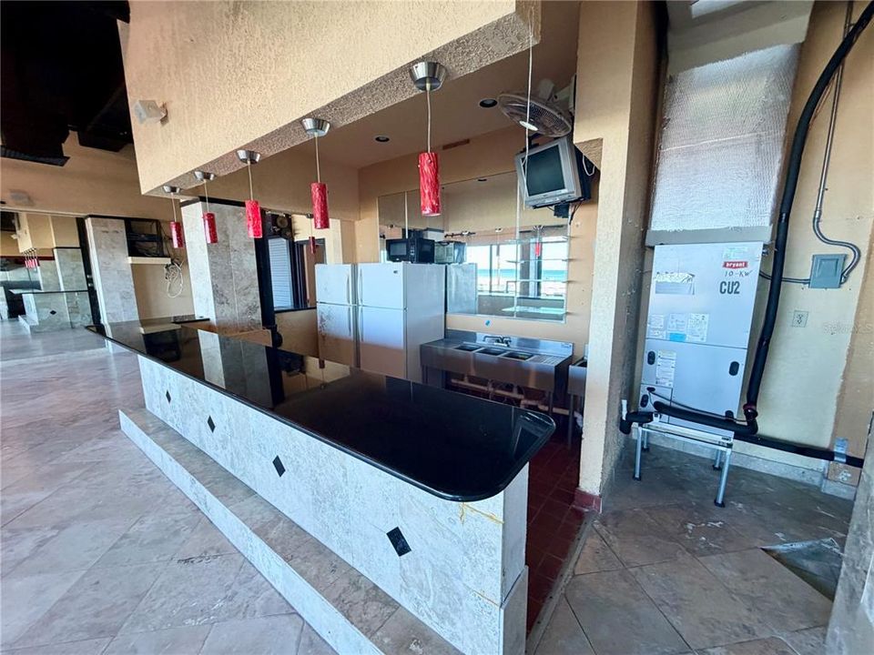 For Sale: $239,900 (0 beds, 0 baths, 1058 Square Feet)
