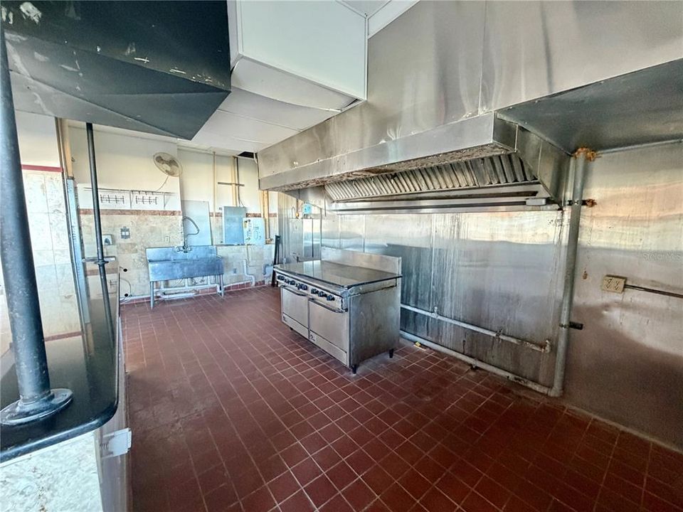 For Sale: $239,900 (0 beds, 0 baths, 1058 Square Feet)