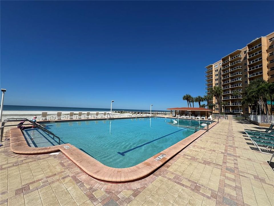 For Sale: $239,900 (0 beds, 0 baths, 1058 Square Feet)