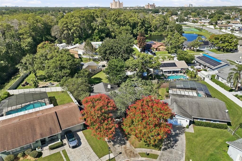 En Venta: $335,000 (4 camas, 2 baños, 1400 Pies cuadrados)