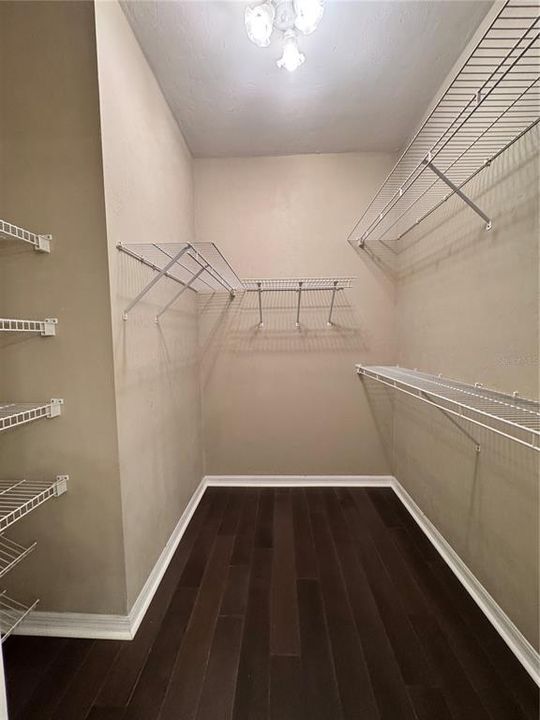 For Sale: $230,000 (2 beds, 2 baths, 1444 Square Feet)