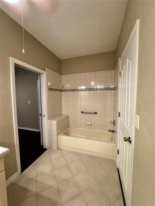 For Sale: $230,000 (2 beds, 2 baths, 1444 Square Feet)