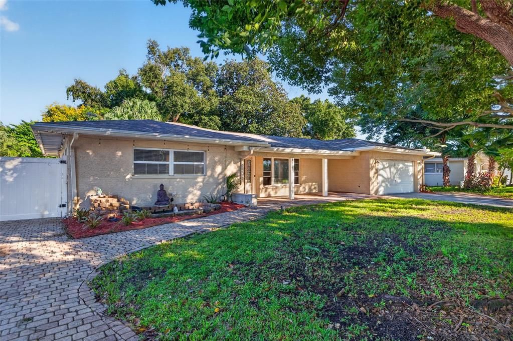 For Sale: $659,000 (4 beds, 3 baths, 2088 Square Feet)