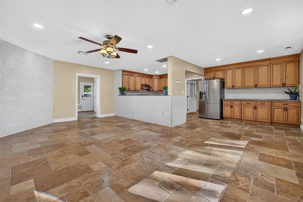 For Sale: $659,000 (4 beds, 3 baths, 2088 Square Feet)