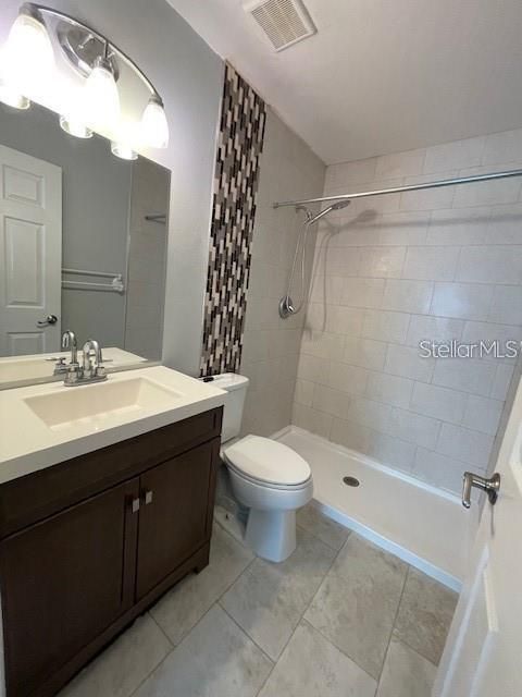 В аренду: $1,700 (2 спален, 2 ванн, 865 Квадратных фут)