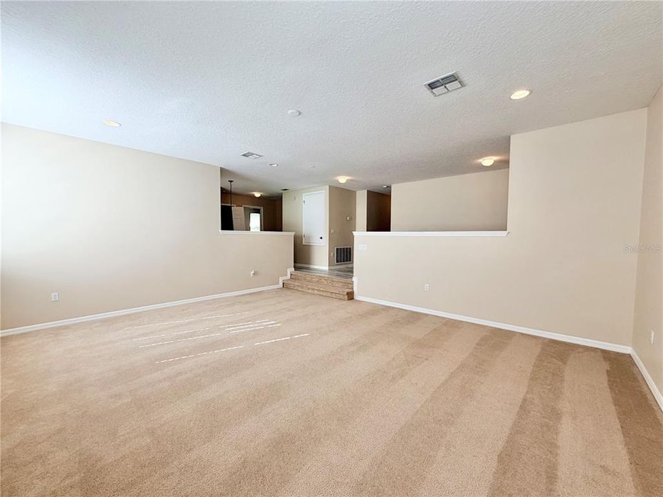 For Sale: $535,000 (5 beds, 4 baths, 3532 Square Feet)