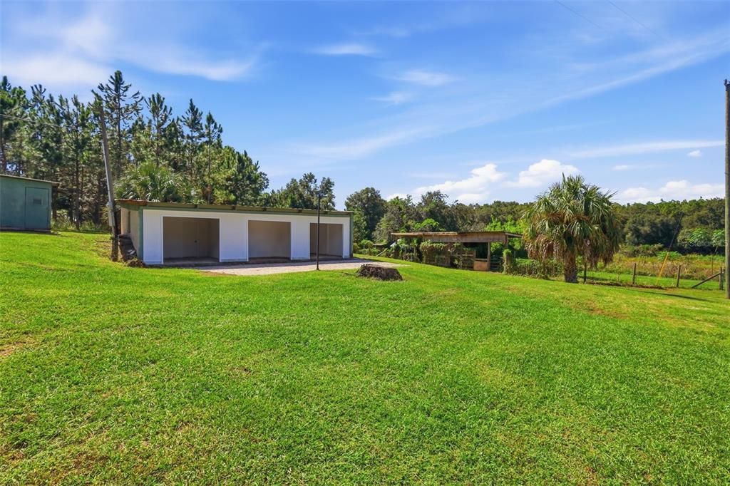 For Sale: $950,000 (5 beds, 4 baths, 4936 Square Feet)