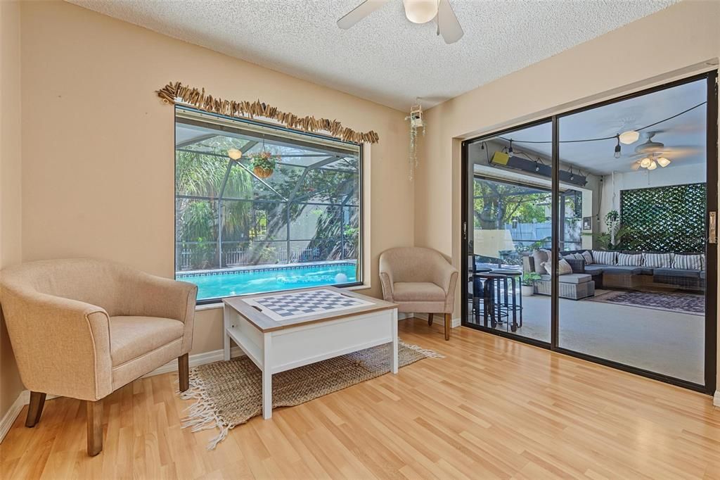 En Venta: $485,000 (3 camas, 2 baños, 1884 Pies cuadrados)