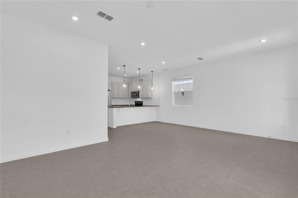 En Renta: $2,750 (4 camas, 2 baños, 1678 Pies cuadrados)