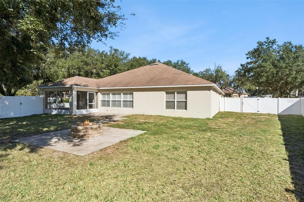 For Sale: $479,900 (3 beds, 3 baths, 2832 Square Feet)