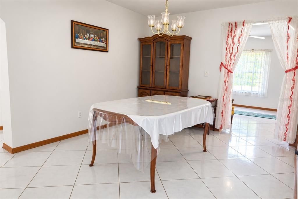 На продажу: $475,000 (3 спален, 2 ванн, 2589 Квадратных фут)