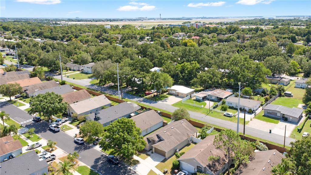 En Venta: $405,000 (3 camas, 2 baños, 1637 Pies cuadrados)