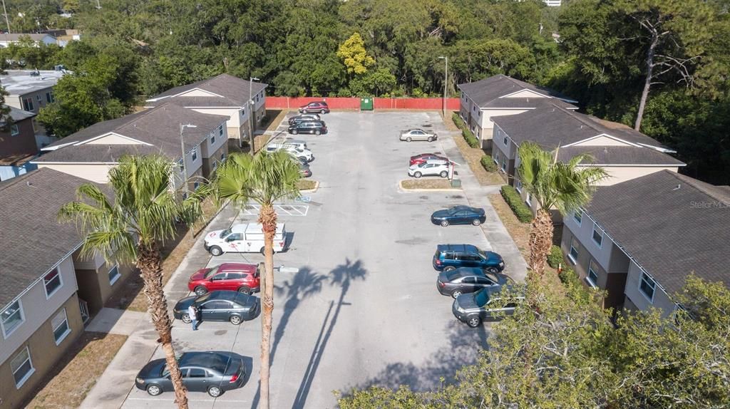 For Rent: $1,200 (2 beds, 1 baths, 700 Square Feet)