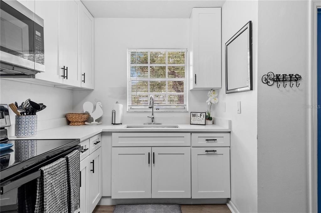 В аренду: $1,750 (2 спален, 1 ванн, 752 Квадратных фут)