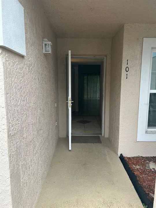 For Rent: $1,750 (2 beds, 2 baths, 1013 Square Feet)