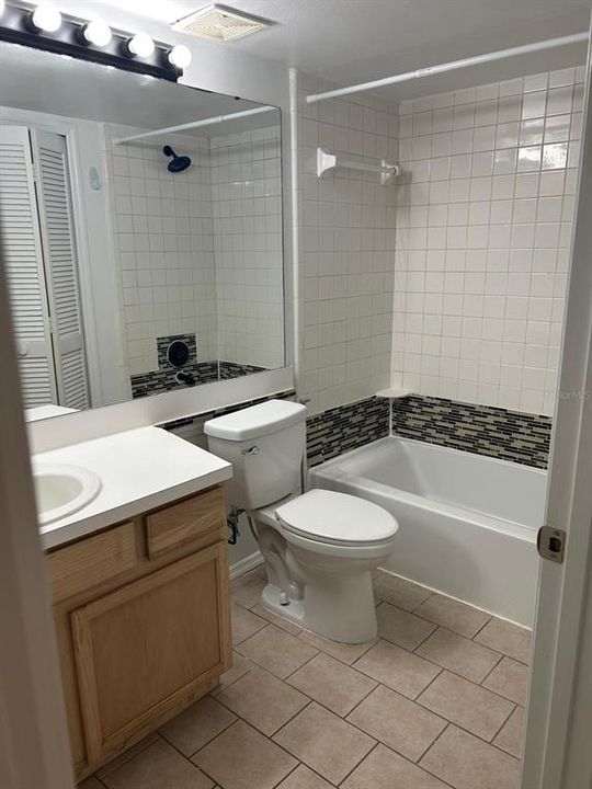 For Rent: $1,750 (2 beds, 2 baths, 1013 Square Feet)