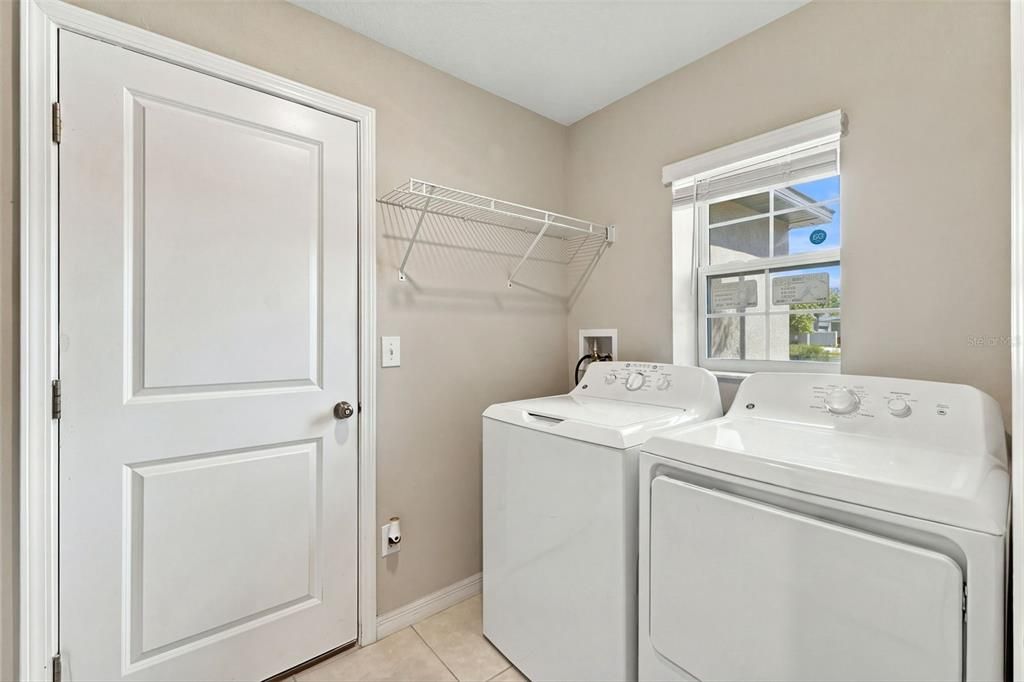 Active With Contract: $337,000 (3 beds, 2 baths, 1451 Square Feet)