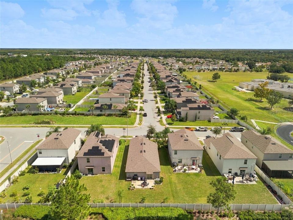 Active With Contract: $337,000 (3 beds, 2 baths, 1451 Square Feet)