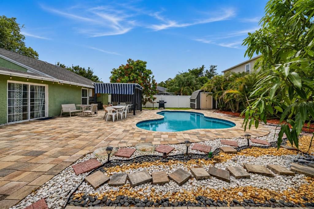 For Rent: $3,250 (3 beds, 2 baths, 1220 Square Feet)