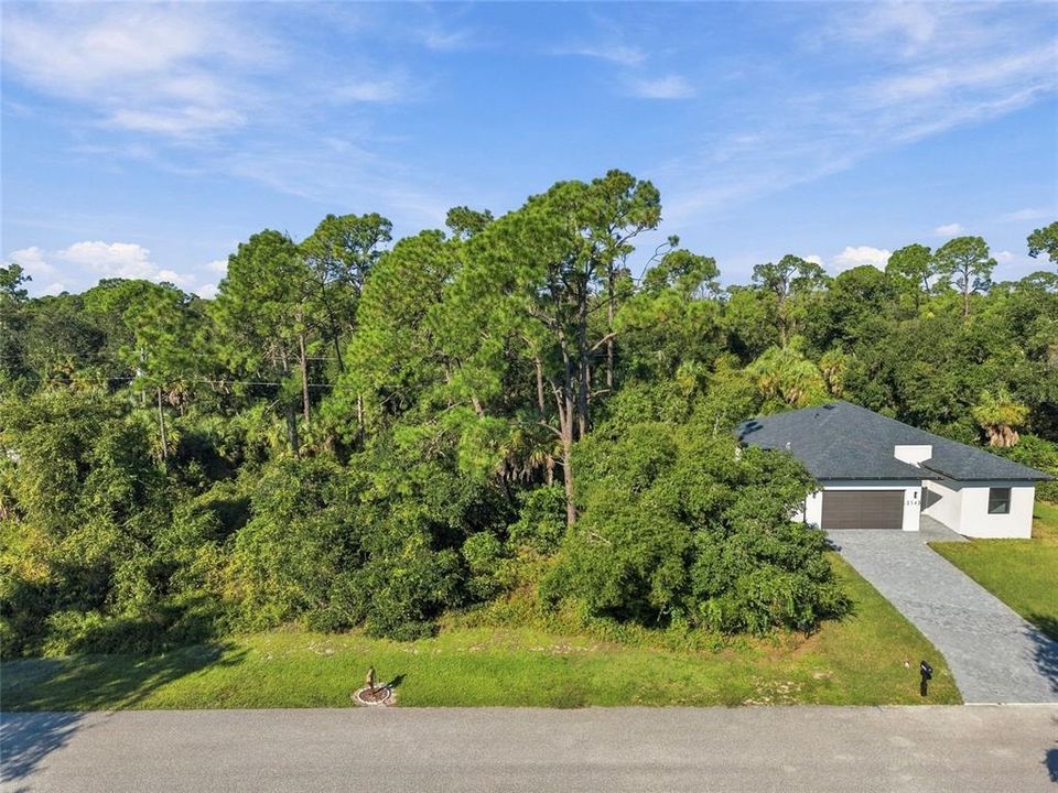 На продажу: $25,000 (0.23 acres)