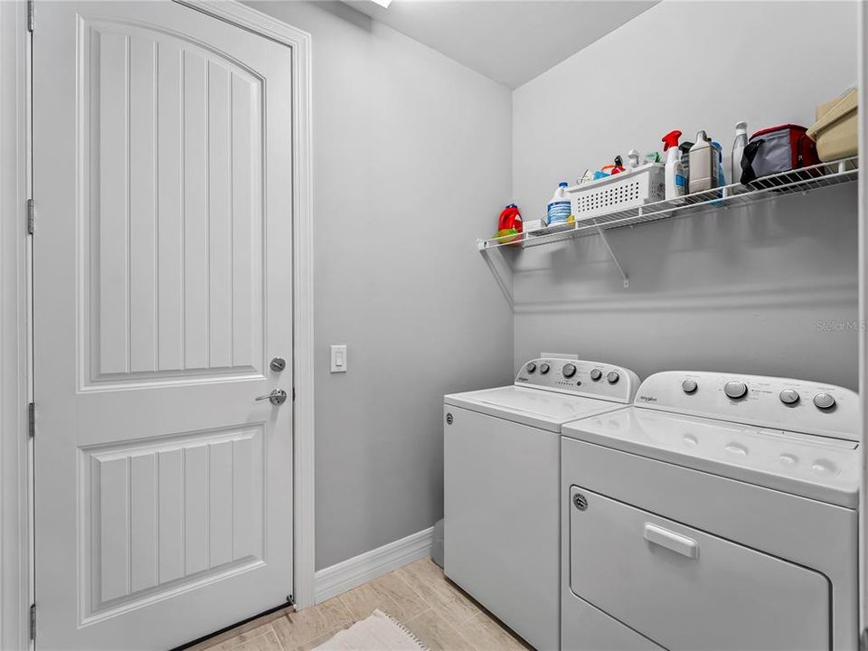 For Sale: $425,000 (2 beds, 2 baths, 1611 Square Feet)