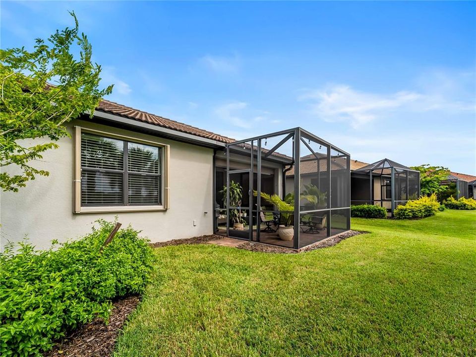 For Sale: $425,000 (2 beds, 2 baths, 1611 Square Feet)