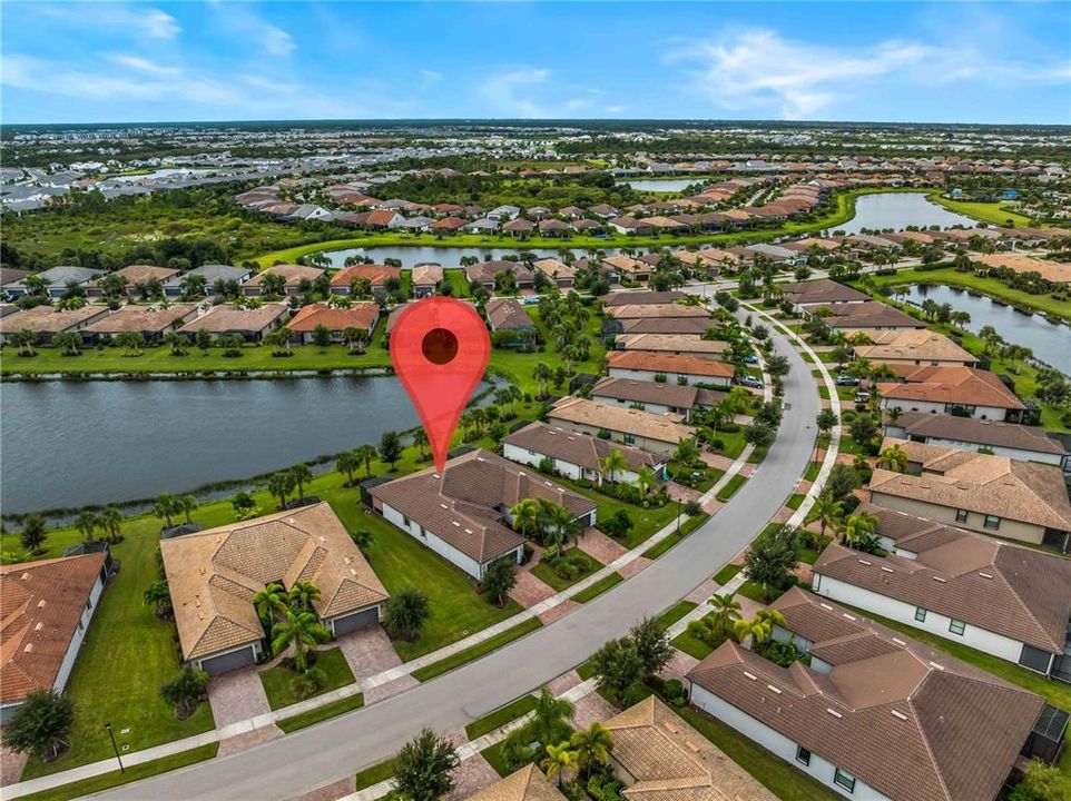 For Sale: $425,000 (2 beds, 2 baths, 1611 Square Feet)