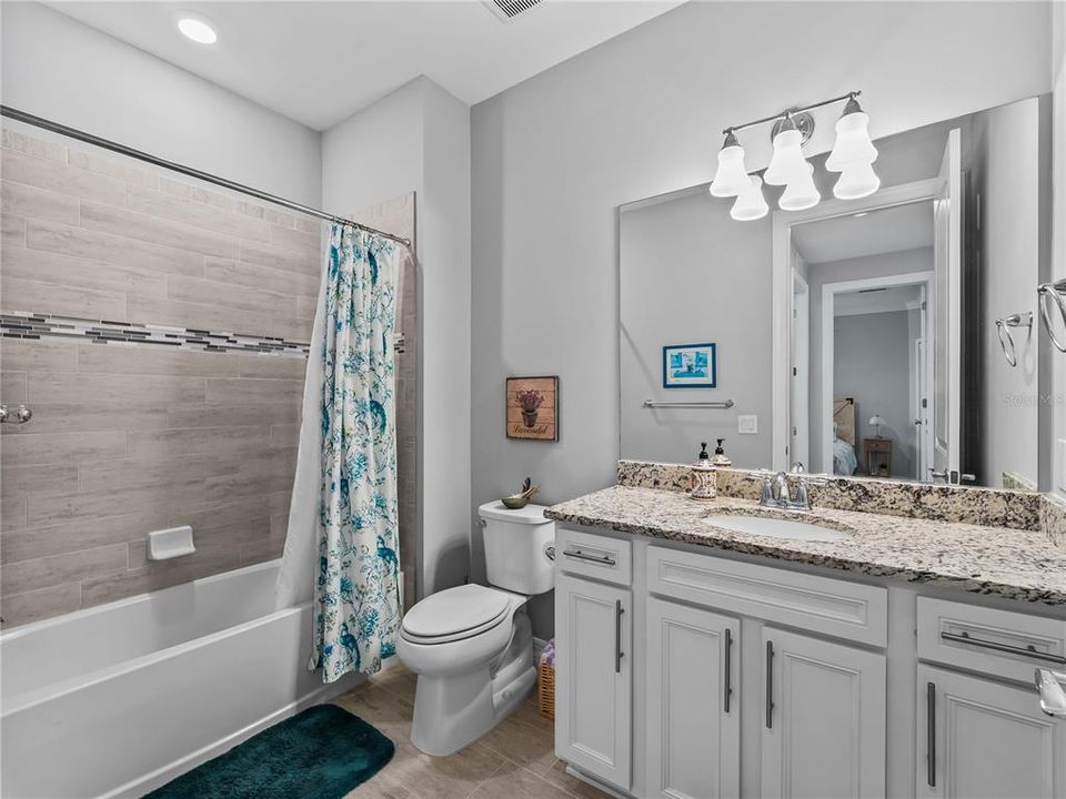 For Sale: $425,000 (2 beds, 2 baths, 1611 Square Feet)