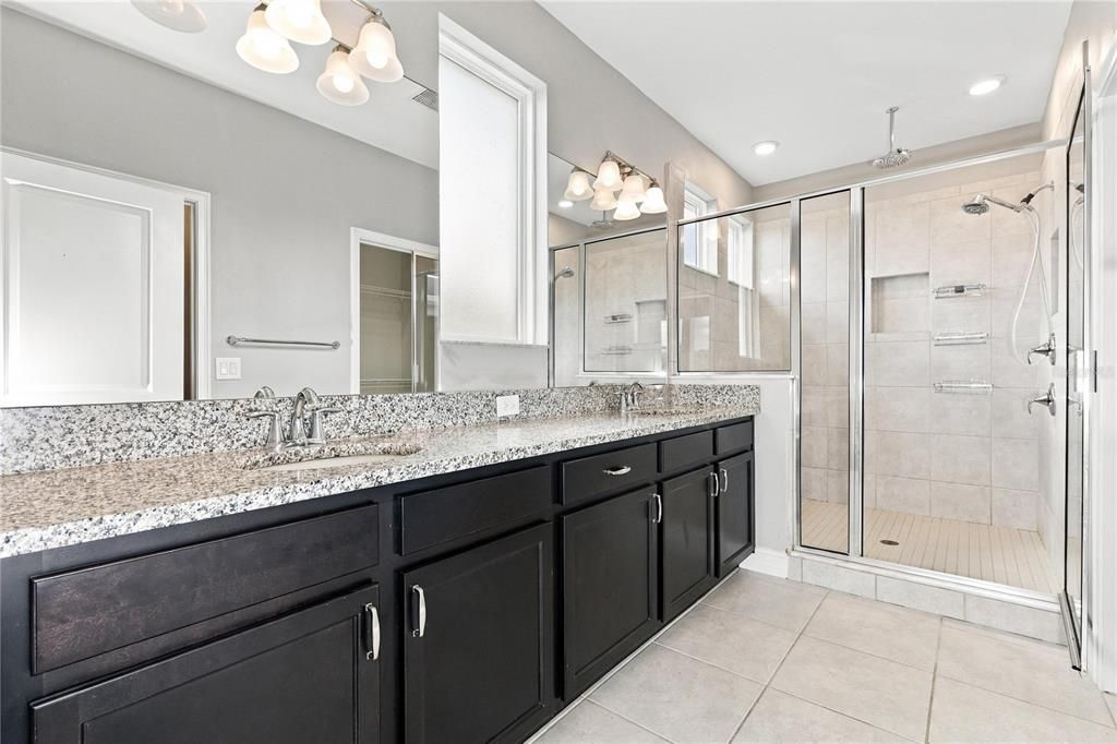 For Sale: $529,900 (4 beds, 3 baths, 2379 Square Feet)